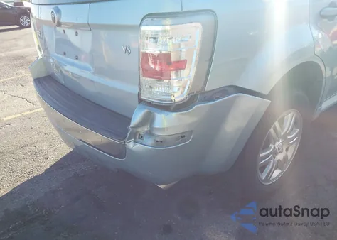 2008 Mercury Mariner V6 z USA, uszkodzony, nr VIN 4M2CU81158KJ41678